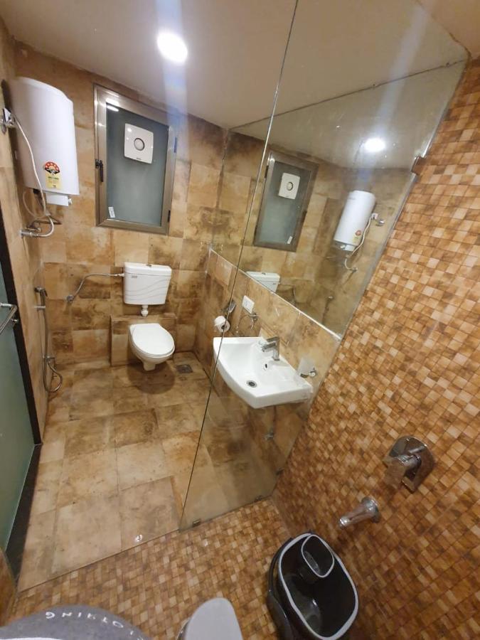 Honest Homes At Rajhans Belliza, Appartment Units Surat Zewnętrze zdjęcie